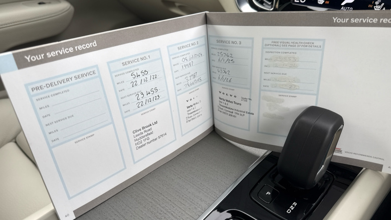 Volvo V60 2.0 B5P Cross Country 5dr AWD Auto Petrol Estate